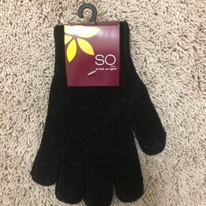 Black Knit Gloves